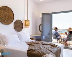 Bed & Breakfast Kiano Suites (Livadia - Paros, Grčka)