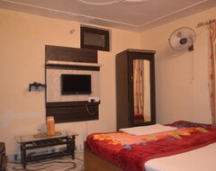 OYO 13736 Hotel Stay Well (Dalhousie, India)