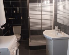 Cijela kuća/apartman Gite Chez Lea Maison Situer Dans Un Petit Village Viticole Au Calme (Saint-Seurin-de-Cadourne, Francuska)