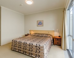 Serviced apartment Raumati Sands Resort (Raumati Beach, New Zealand)
