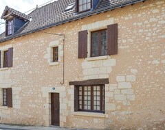 Toàn bộ căn nhà/căn hộ 4 Bedroom Accommodation In Preuilly Sur Claise (Preuilly-sur-Claise, Pháp)