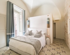 Khách sạn San Michele Suite (Polignano a Mare, Ý)