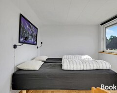 Toàn bộ căn nhà/căn hộ Awesome Home In Rum Djurs With Wifi And 2 Bedrooms (Midtdjurs, Đan Mạch)