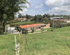 Entire House / Apartment Beautiful Country House. 5 Minutes From Jose Maria Cordoba Airport (Abriaquí, Colombia)