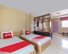 Hotel OYO 762 Chompoo (Nakhon Pathom, Thailand)