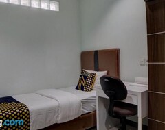 Khách sạn Spot On 92822 Finest House (Medan, Indonesia)