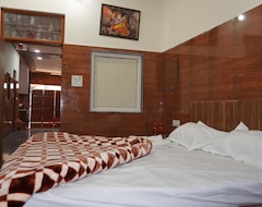 Hotel Shree Radha Rani Dham, Near Iskcon And Prem Mandir (Vrindavan, Indien)
