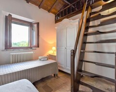 Toàn bộ căn nhà/căn hộ Vacation Home Casale Antica Pietra In Gemmano - 12 Persons, 5 Bedrooms (Gemmano, Ý)