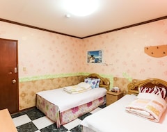 Hotel Gangneung Gyeongpodae Donghae Motel (Gangneung, Južna Koreja)