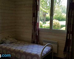 Cijela kuća/apartman Cottages Avec Terrasse - Bord De Lac Et Foret (Miramont-de-Guyenne, Francuska)