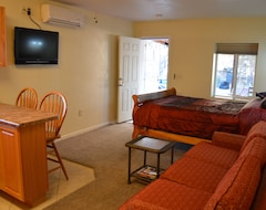 Hotel Studio Guest House On A 1.5 Acre Fenced Property (Apache Junction, USA)