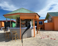 Khách sạn Rainbow Beach Bar & Resort (Cebu City, Philippines)