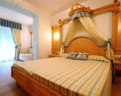 Hotel Bellaria (Predazzo, Italy)
