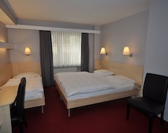 Empire Hotel (Luxembourg By, Luxembourg)