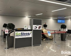 Hotel Sleeping Pods GoSleep - Inside of Warsaw Chopin Airport, non schengen restricted zone after passport control, near Gate 2N (Warszawa, Polen)