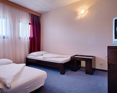 Hotel Issa (Vis, Croacia)