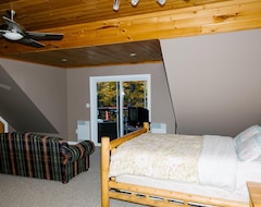 Entire House / Apartment Located Right By Sir Sams Ski & Bike - Let The Adventures Begin! (Eagle Lake, Canada)