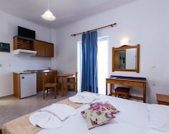 Hotelli Mediterranean Hotel & Apartments (Kissamos - Kastelli, Kreikka)