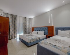 Hotelli Divo Palace (Saranda, Albania)