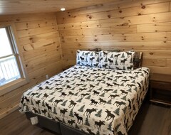 Koko talo/asunto Brand New Log Cabin (Lancaster, Amerikan Yhdysvallat)