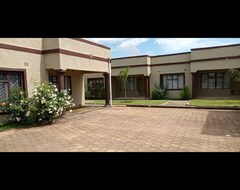 Koko talo/asunto Fully Furnished Apartment With 3 Bedrooms In Chililabombwe (Chibombo, Zambia)