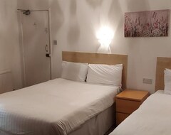 Hotel The Kynance House On Plymouth Hoe ,26 Ensuite Rooms (Plymouth, United Kingdom)
