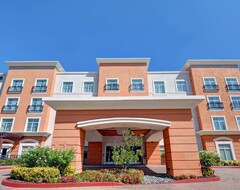 Hotel Embassy Suites by Hilton Valencia (Valencia, USA)