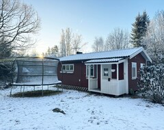 Tüm Ev/Apart Daire Cozy Cottage In Historic Surroundings In Langhem (Länghem, İsveç)