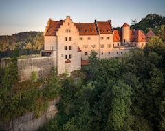 Khách sạn Burg Rabenstein (Ahorntal, Đức)