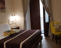 Hotel Il Convento (Naples, Italy)