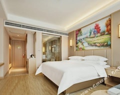Khách sạn Vienna International Hotel (huayuan Center) (Huayuan, Trung Quốc)