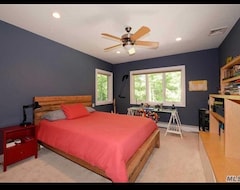 Toàn bộ căn nhà/căn hộ 3 Private Bedrooms With Pool Holiday Home 3 Beststayz.1 (Centerport, Hoa Kỳ)