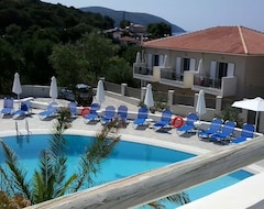 Хотел Viva Mare (Финикунда, Гърция)
