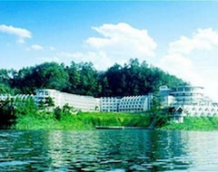 Khách sạn Tachee Island Holiday (Chun'an, Trung Quốc)