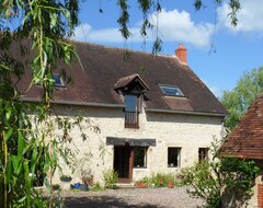 Cijela kuća/apartman Lovely Country Cottage With Views, Pond, Garden & Terrace, Set In 5 Acres. (Pouzy-Mésangy, Francuska)