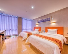 Hotel 7 Days Premium Zhengan Qixin Future World (Zheng'an, China)