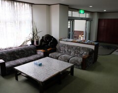 Hotel Villa Green Grass (Yuzawa, Japan)
