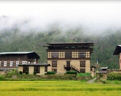 Hotel Village Lodge & Spa (Paro, Bhutan)