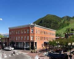 Hotel Independence Square Unit 301 (Aspen, USA)