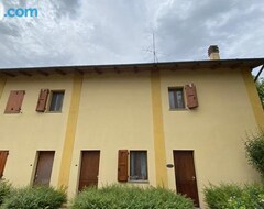 Casa rural La Casetta Di Alessia - Agriturismo Con Camere (Minerbio, Ý)