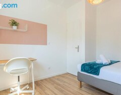 Tüm Ev/Apart Daire 2 Bedroom Apartment Near Tram Chr And Schools (Roubaix, Fransa)