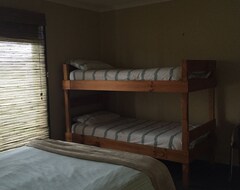 Hotelli 15 On Blair (Peterborough, Australia)