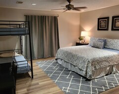 Tüm Ev/Apart Daire Cozy Getaway Blocks From The Beach And The Bay. Perfect For Families And Couples (Jamaica Beach, ABD)