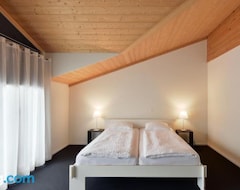 Entire House / Apartment Luna Elk Home (Lens, Switzerland)