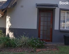 Toàn bộ căn nhà/căn hộ Anchor Aweigh Chalet 86 (Hibberdene, Nam Phi)