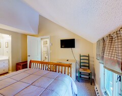 Toàn bộ căn nhà/căn hộ Spacious 3 Bedroom Condo With Loft On Sugar Mountain. Call For Monthly Rates! (Sugar Mountain, Hoa Kỳ)