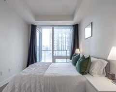 Koko talo/asunto Private Luxury Suite With Premium Amenities (Montreal, Kanada)