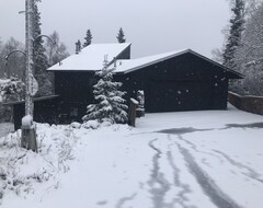 Toàn bộ căn nhà/căn hộ Great Mtn Views, Private Setting, 20 Minutes Drive North Of Anchorage (Big Lake, Hoa Kỳ)