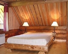 Koko talo/asunto Two Log Houses With Swimming Pool And Sauna In Essoyes, Champagne (Aube, Ranska)