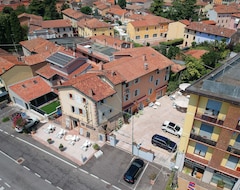 Khách sạn Al Cacciatore - Tortellinando (Valeggio sul Mincio, Ý)